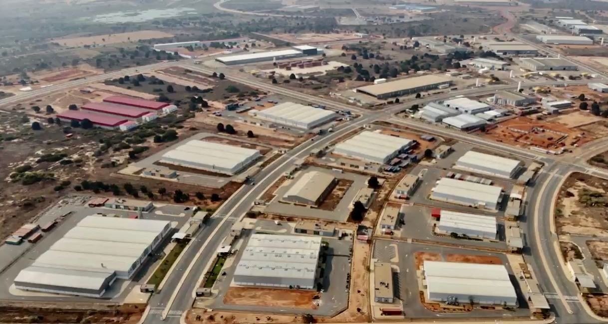 Mais de 1000 milhões de dólares Banco Árabe prevê injectar em projectos económicos de Angola