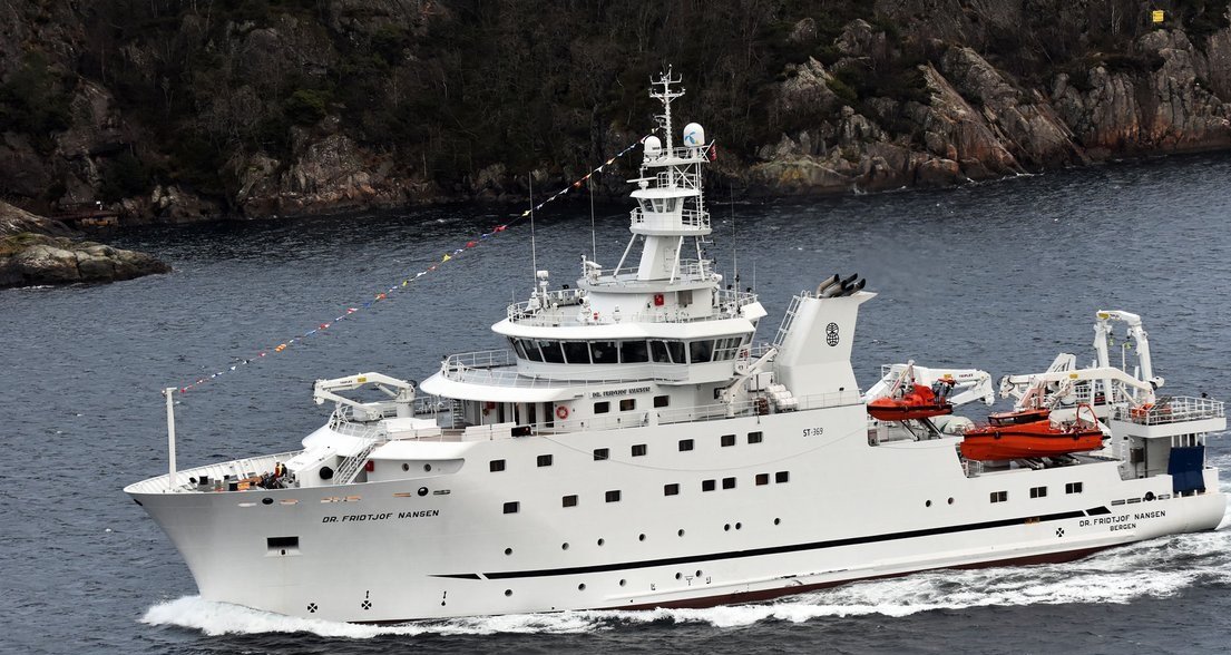  Primeiro cruzeiro científico já desfila em mar angolano  