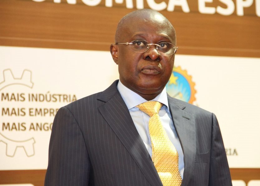 𝟑,𝟑% é a previsão do crescimento da economia nacional em 𝟐𝟎𝟐𝟑