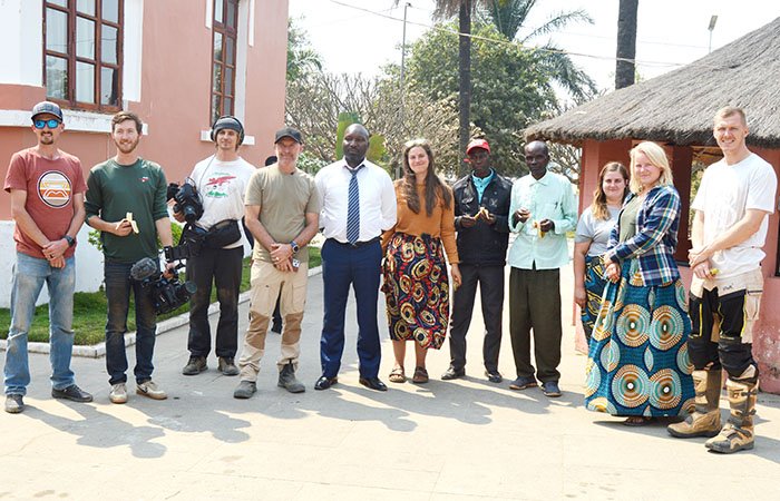 Momentos de choro marcaram a visita de turistas norte-americanos descendentes de escravos angolanos